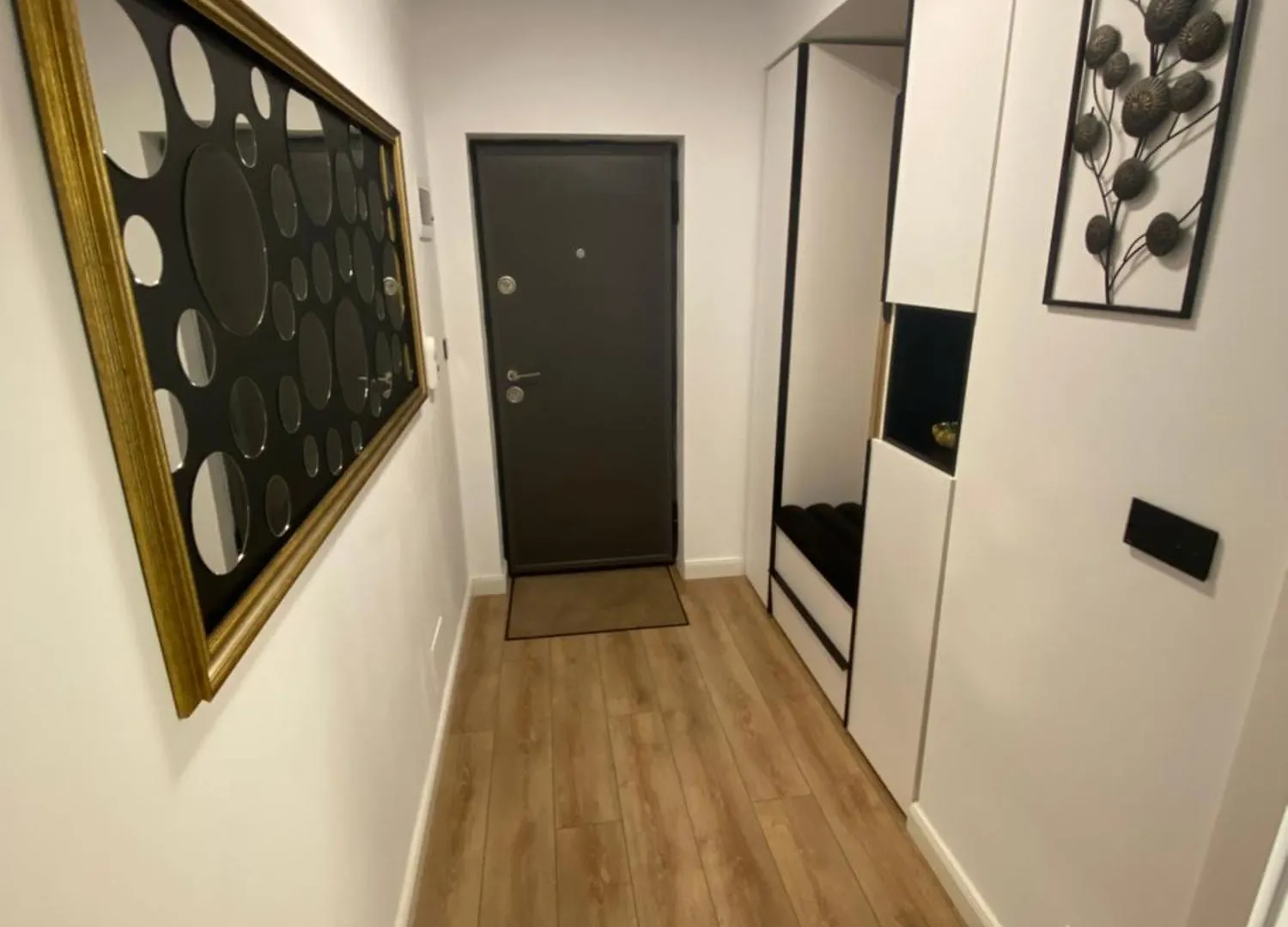 Air 2 Bedroom Apartment & Terraces Otopeni 0*,  Romania