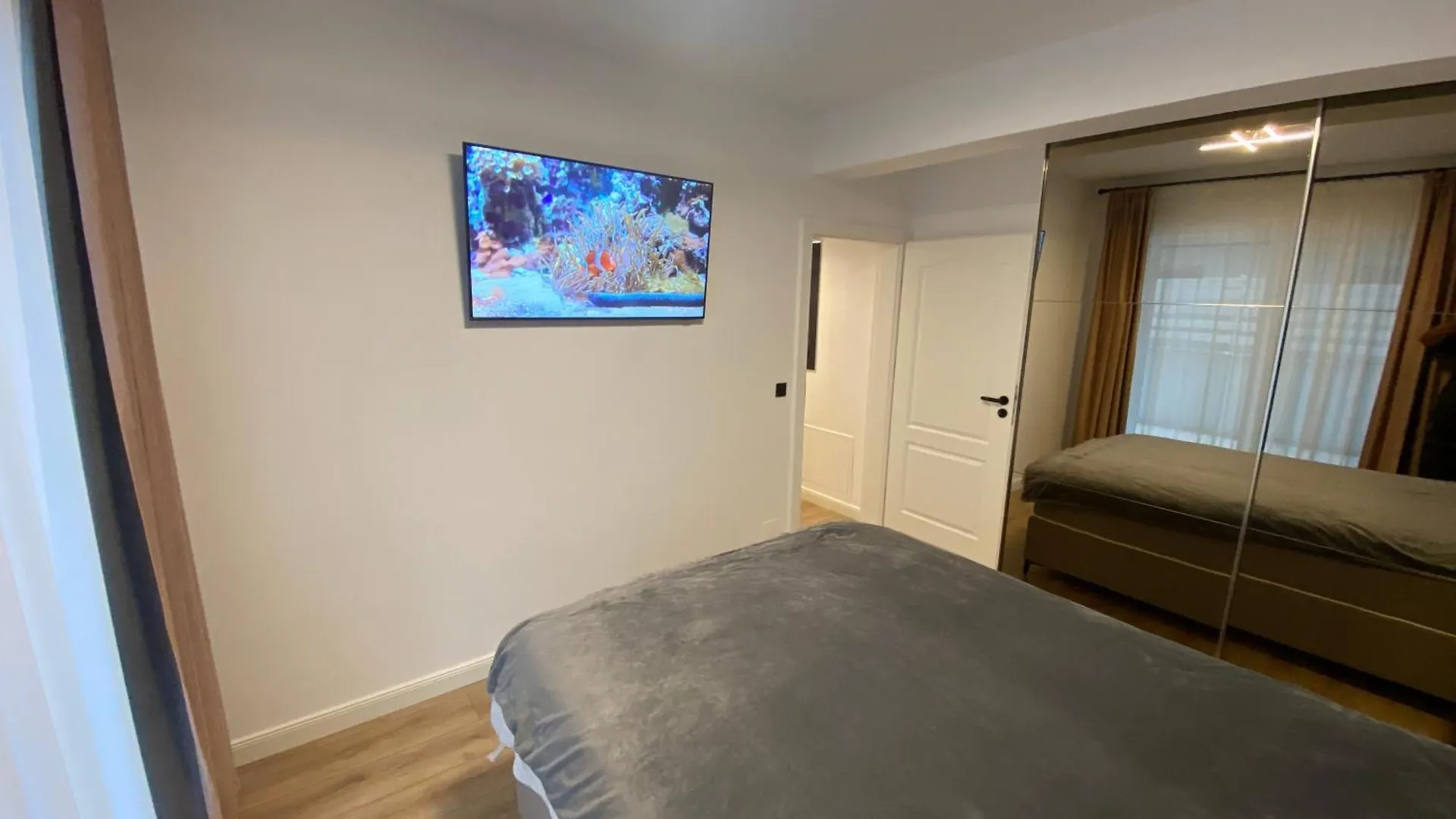 Air 2 Bedroom Apartment & Terraces Otopeni Romania