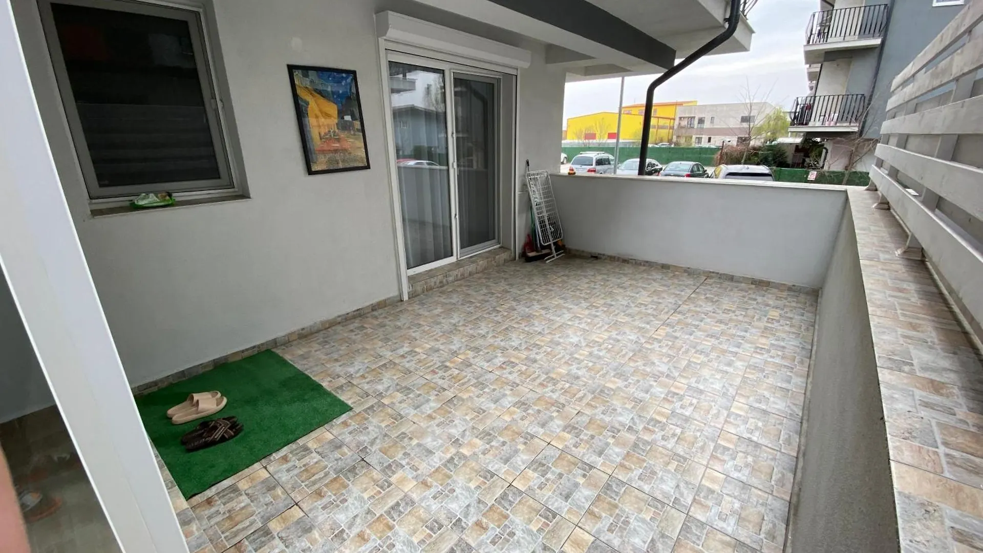 Air 2 Bedroom Apartment & Terraces Otopeni Romania